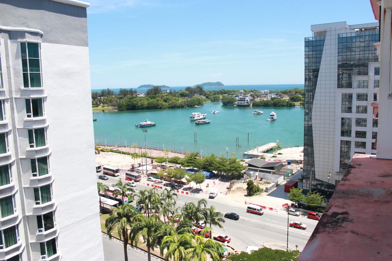 Marina Court, Kota Kinabalu, Sabah Villa Exterior photo