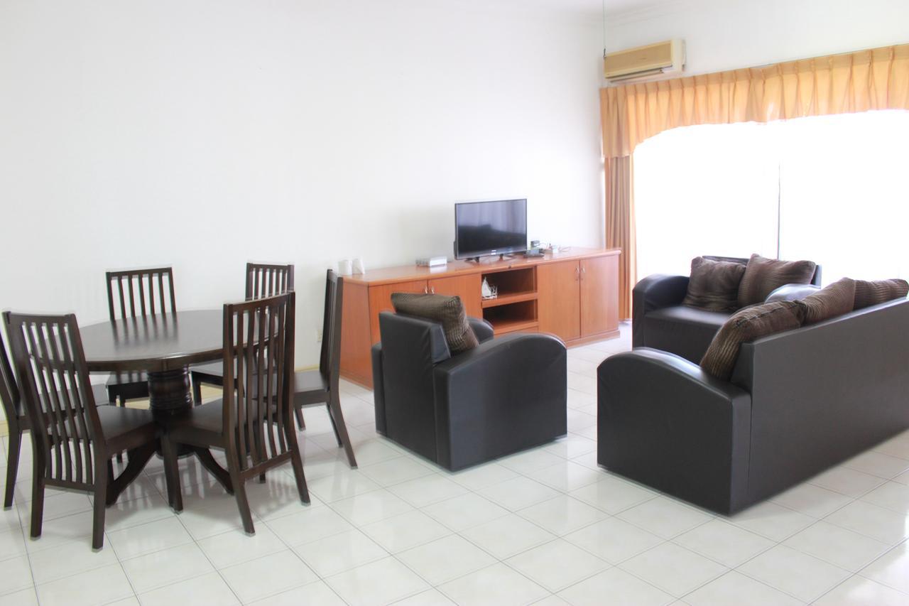 Marina Court, Kota Kinabalu, Sabah Villa Exterior photo